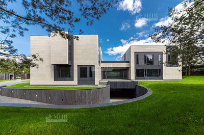 Резиденция для большой семьи